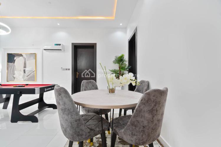 Luxurious 3 Bedrooms, Lekki Phase 1, Lekki, Lagos, Flat / Apartment Short Let