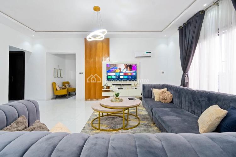 Luxurious 3 Bedrooms, Lekki Phase 1, Lekki, Lagos, Flat / Apartment Short Let