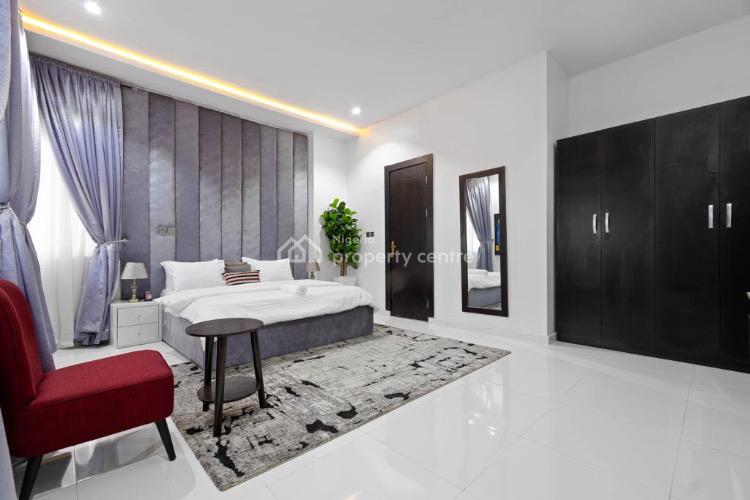 Luxurious 3 Bedrooms, Lekki Phase 1, Lekki, Lagos, Flat / Apartment Short Let