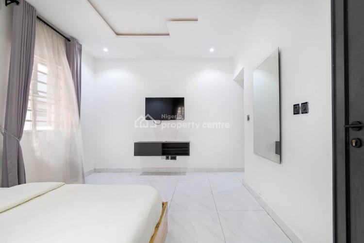 2 Bedrooms Apartment, Furo Ezimoro Street, Lekki Phase 1, Lekki, Lagos, Flat / Apartment Short Let