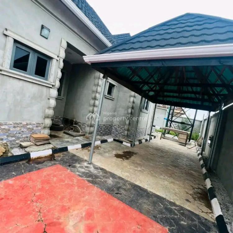 4 Bedroom Bungalow, Iyanagbala, Adegbayi, Alakia, Ibadan, Oyo, Detached Bungalow for Sale