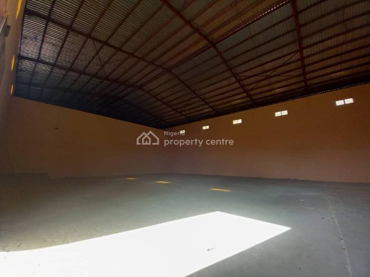 a Large Warehouse with High Headroom Measuring 1200sqms, Expressway, Dawaki, Gwarinpa, Abuja, Warehouse for Rent