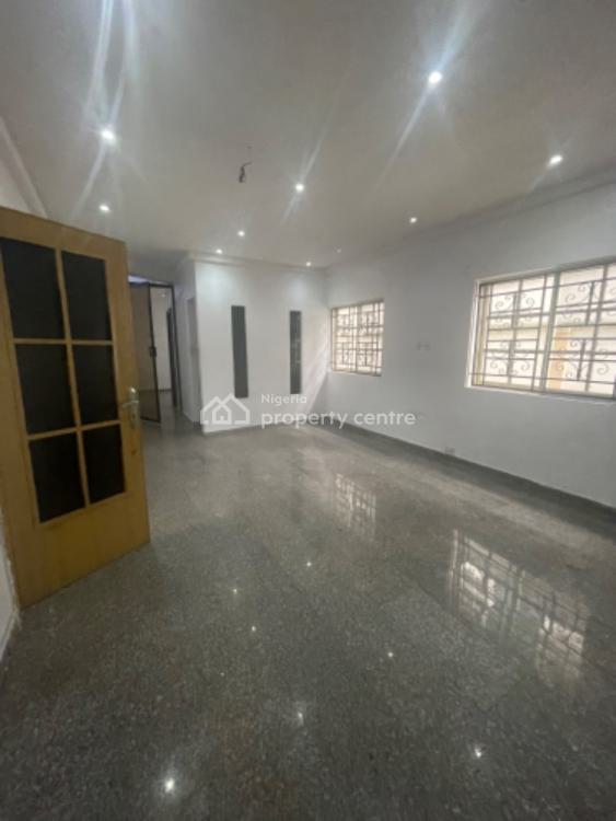 For Rent A Mini Flat ( Room And Parlour), Off Admiralty, Lekki Phase 1