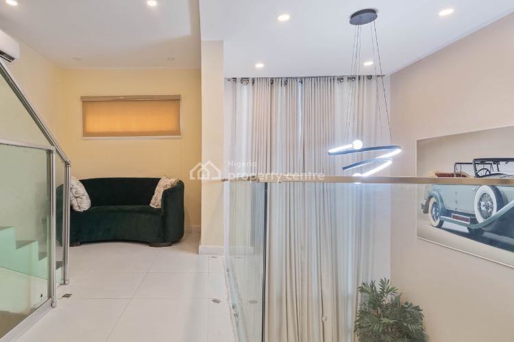 Luxury 2 Bedrooms Apartment, Lekki Phase 1, Lekki, Lagos, Flat / Apartment Short Let