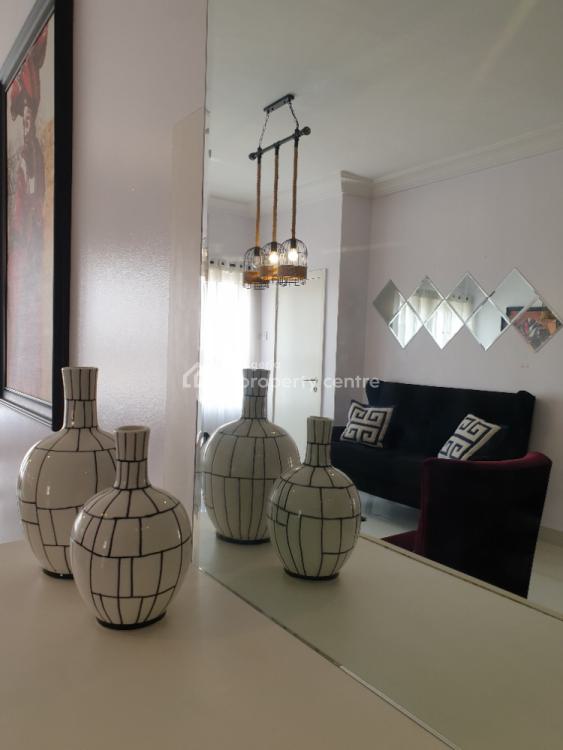 Elegant 2-bedroom Apartment with Top-notch Facilities, Plot 17 Olubunmi Owa Street, Lekki Phase 1, Lekki, Lagos, Flat / Apartment Short Let