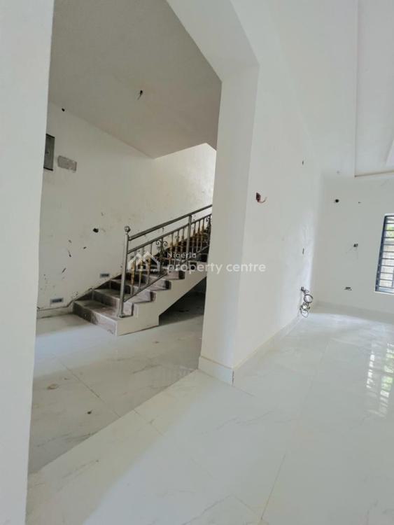 Cozy 4 Bedroom, 64 Crecent, Gwarinpa, Abuja, Semi-detached Duplex for Sale