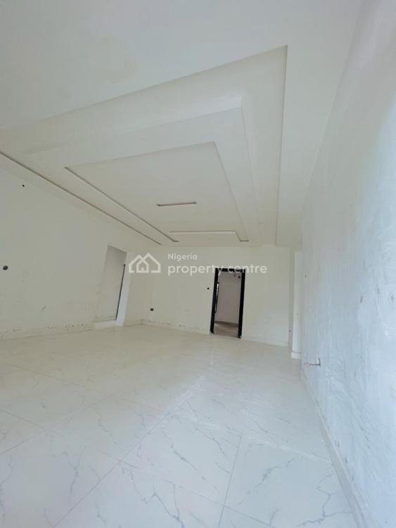 Cozy 4 Bedroom, 64 Crecent, Gwarinpa, Abuja, Semi-detached Duplex for Sale