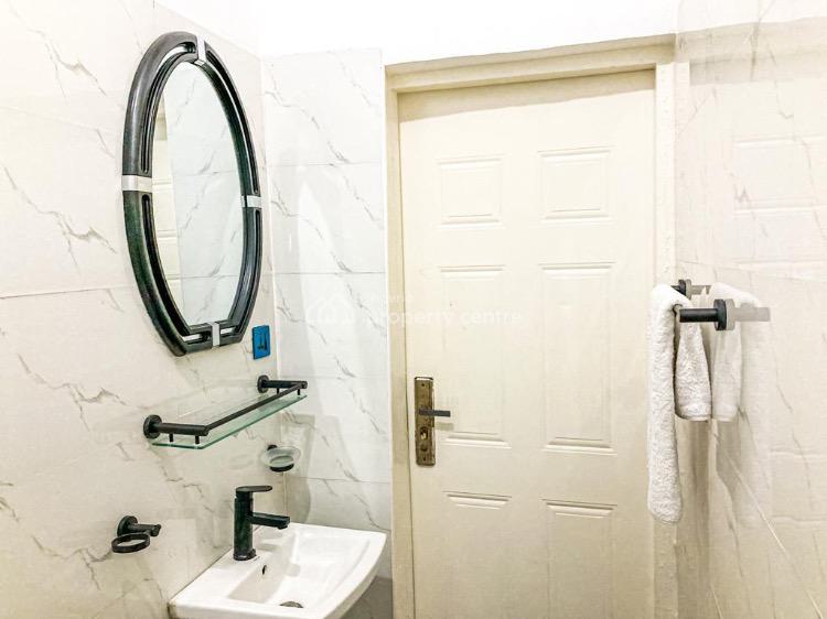 Luxury 2 Bedrooms Apartment, Lekki Phase 1, Lekki, Lagos, Flat / Apartment Short Let