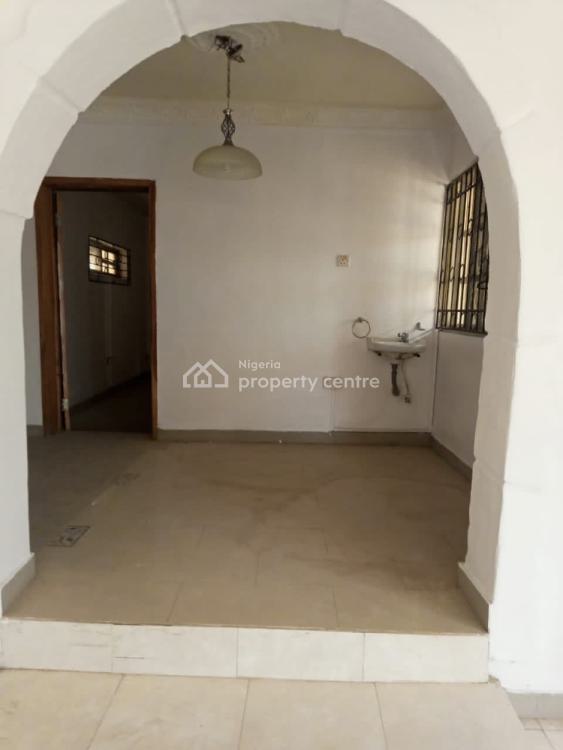 4 Bedrooom House with Bq, Gra Phase 1, Magodo, Lagos, Semi-detached Duplex for Rent