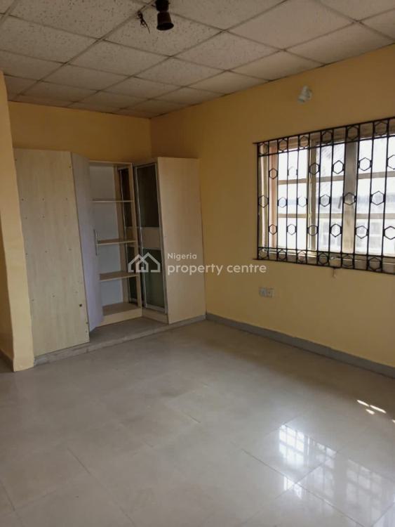4 Bedrooom House with Bq, Gra Phase 1, Magodo, Lagos, Semi-detached Duplex for Rent
