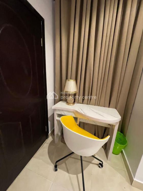 Luxury 2 Bedroom Apartment, Lekki Phase 1, Lekki, Lagos, Flat / Apartment Short Let