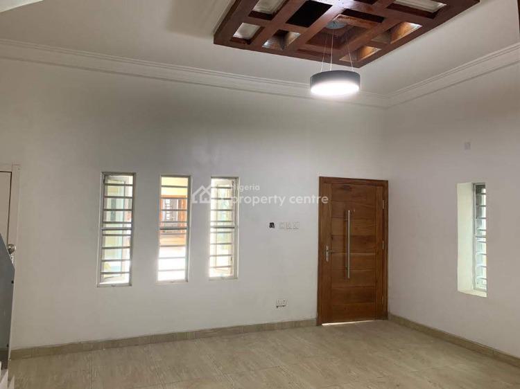 Luxury Refurbished Service House, Chevron Alternative Route Estate, Lekki, Lagos, Terraced Duplex for Rent