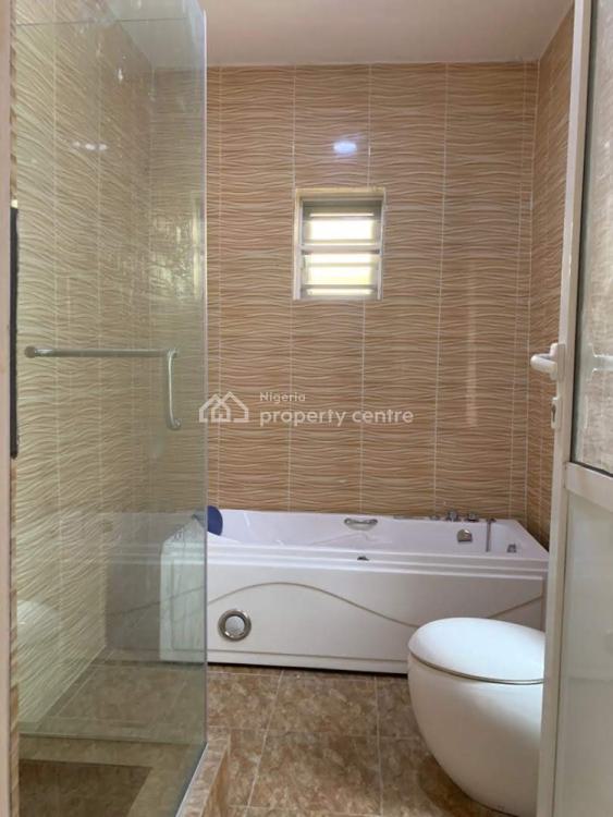 Luxury Refurbished Service House, Chevron Alternative Route Estate, Lekki, Lagos, Terraced Duplex for Rent