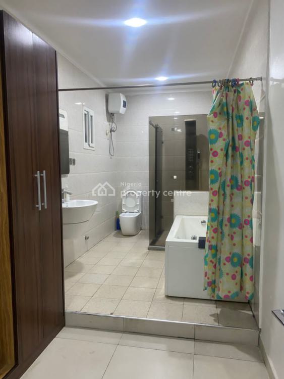 Luxury Mini Flat, Near Pinnock Estate, Osapa, Lekki, Lagos, Mini Flat (room and Parlour) Short Let