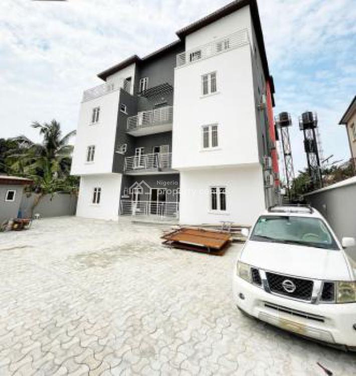 For Rent Service 3bedroom Flat Apartment, Agungi Lekki, Lekki, Lagos