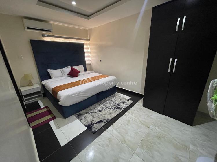 2 Bedroom Apartment, Gra Phase 2, Magodo, Lagos, Flat / Apartment Short Let