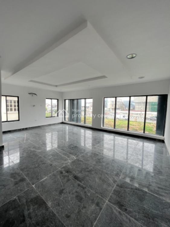 For Rent Luxury And Spacious Shops With Self Toilet, Lekki Phase 1