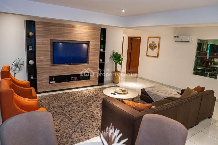 Luxurious 3 Bedroom Apartment, Richmond Estate Phase 3, Lekki Phase 1, Lekki, Lagos, Flat / Apartment Short Let