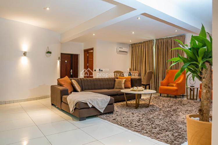 Luxurious 3 Bedroom Apartment, Richmond Estate Phase 3, Lekki Phase 1, Lekki, Lagos, Flat / Apartment Short Let