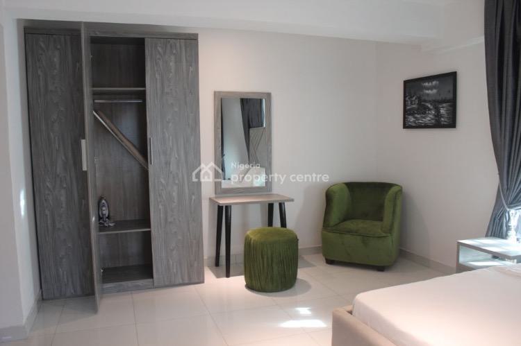 Luxurious 3 Bedroom Apartment, Richmond Estate Phase 3, Lekki Phase 1, Lekki, Lagos, Flat / Apartment Short Let
