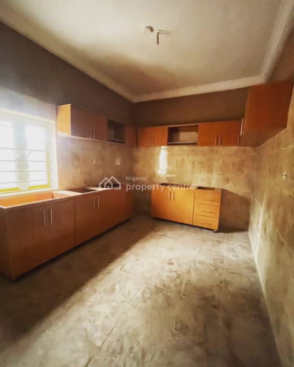 For Sale 5 Bedroom Duplex With A Bq And Security House At Golf Estate, Golf Estate, GRA, Enugu