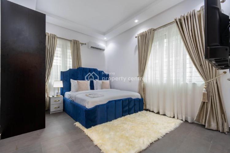 Luxury 3 Bedroom Apartment, Lekki Phase 1, Lekki, Lagos, Flat / Apartment Short Let