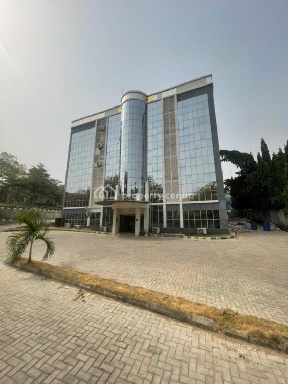 Strategically Located 80 Rooms Hotel on 7 Suspended Floors, Ahmadu Bello Way, Area 11, Garki, Abuja, Hotel / Guest House for Rent