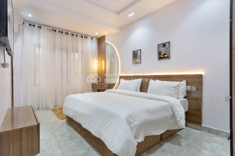 Beautiful 1 Bedroom Apartment for Creators, Ikate Elegushi, Lekki, Lagos, Flat / Apartment Short Let