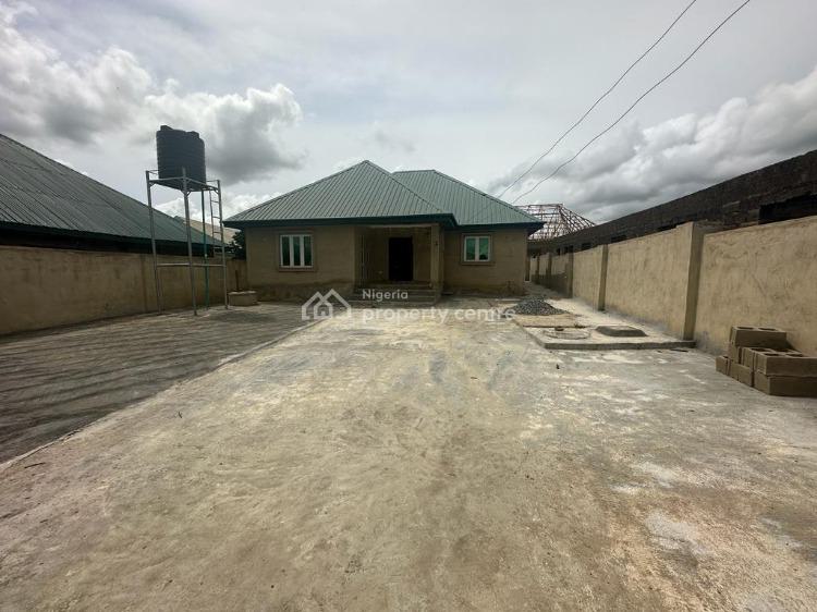 Brand New 3 Bedroom Bungalow with a Very Spacious Compound, Ibadan, Oyo, Detached Bungalow for Sale