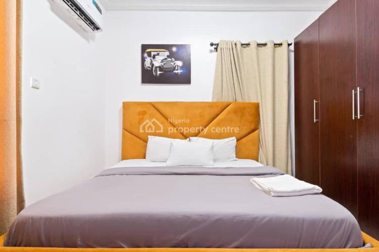 Luxury 2 Bedrooms Apartment, Lekki, Lagos, Flat / Apartment Short Let