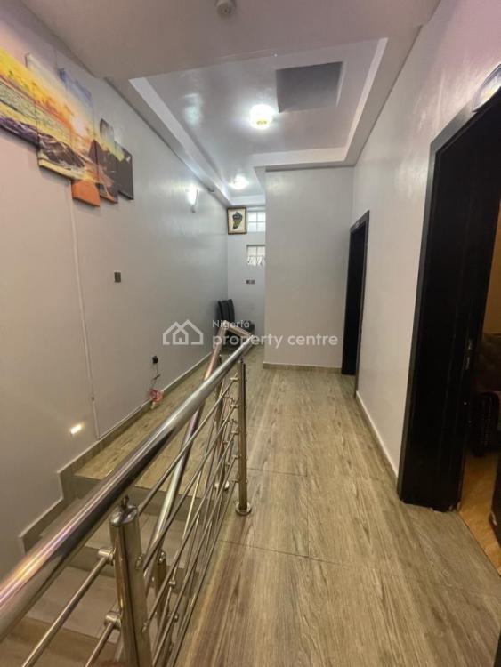 Luxury 4 Bedroom Apartment, Gra Phase 2, Magodo, Lagos, Flat / Apartment Short Let