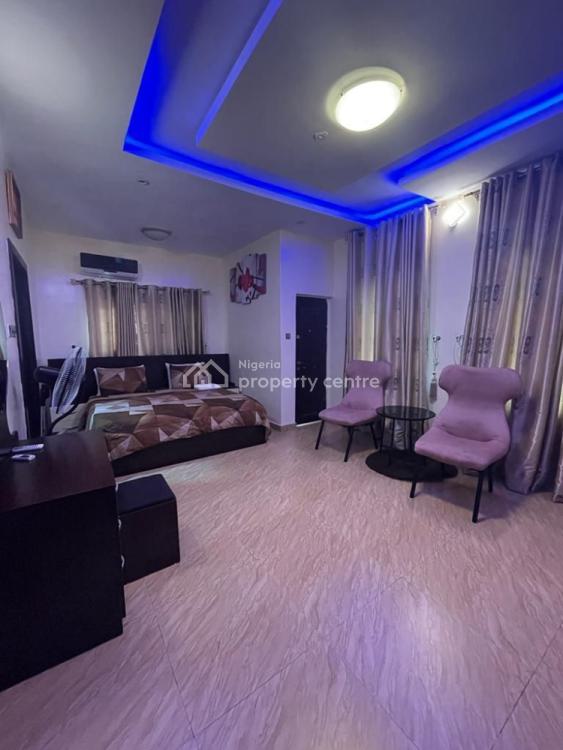 Luxury 4 Bedroom Apartment, Gra Phase 2, Magodo, Lagos, Flat / Apartment Short Let