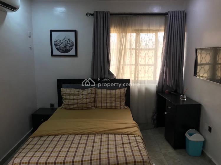 4 Bedroom Apartment, Gra Phase 2, Magodo, Lagos, Flat / Apartment Short Let