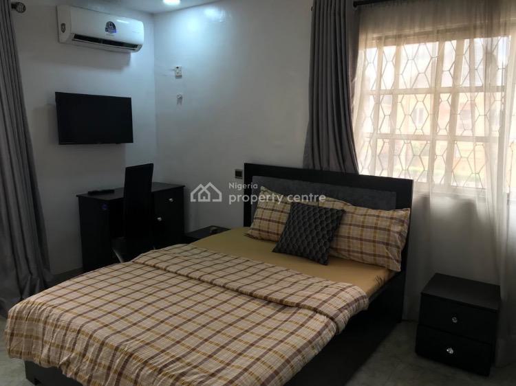 4 Bedroom Apartment, Gra Phase 2, Magodo, Lagos, Flat / Apartment Short Let