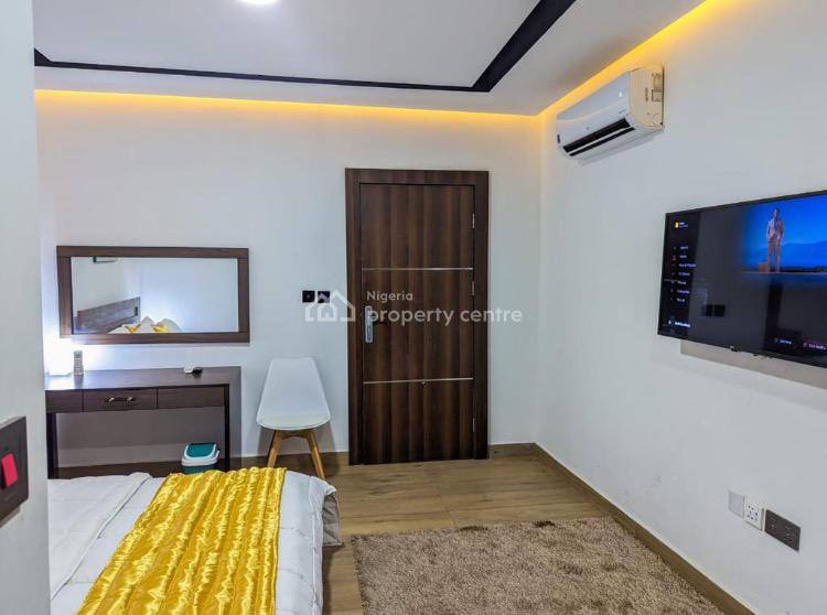 Luxury 3 Bedrooms Waterfront Apartment, Lekki Phase 1, Lekki, Lagos, Flat / Apartment Short Let