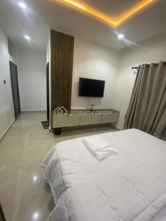 Luxury 3 Bedroom Apartment, Lekki Phase 1, Lekki, Lagos, Flat / Apartment Short Let