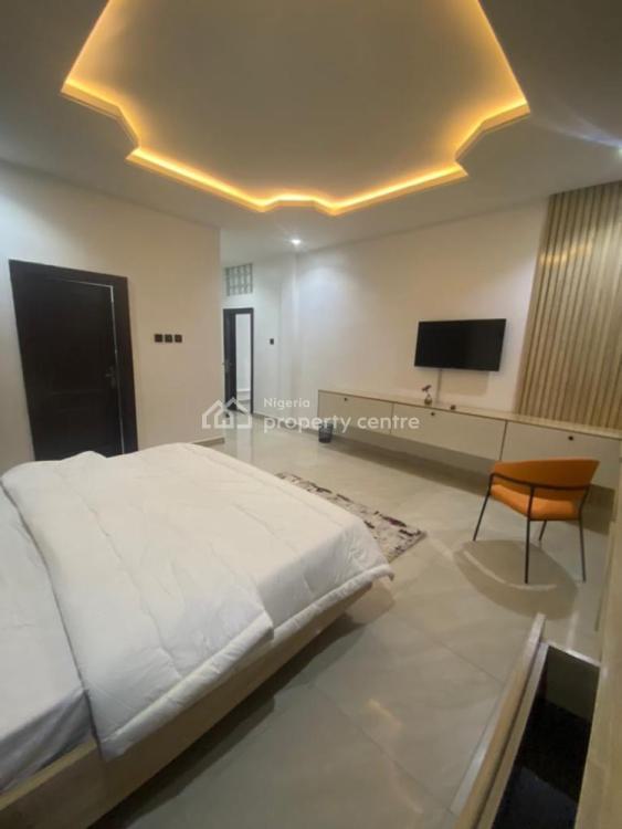 Luxury 3 Bedroom Apartment, Lekki Phase 1, Lekki, Lagos, Flat / Apartment Short Let