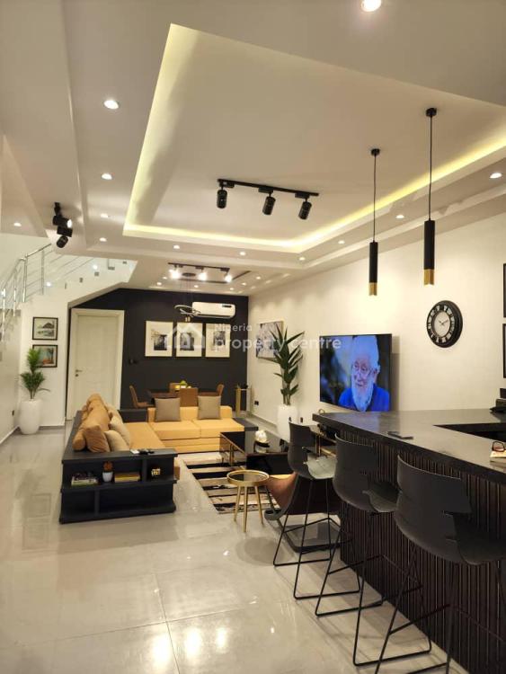 Luxury 4 Bedroom Waterfront Apartment, Lekki Phase 1, Lekki, Lagos, Flat / Apartment Short Let