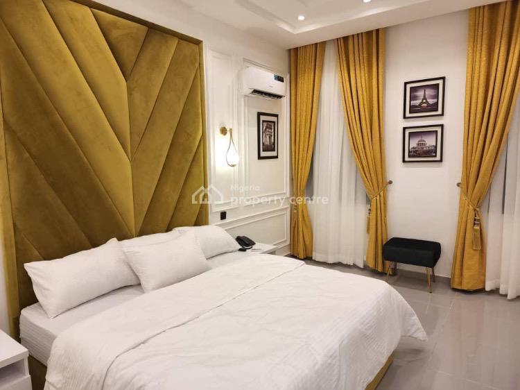 Luxury 4 Bedroom Waterfront Apartment, Lekki Phase 1, Lekki, Lagos, Flat / Apartment Short Let