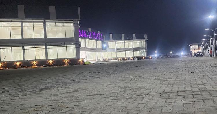 Shop Space, Abraham Adesanya, Ajah, Lagos, Plaza / Complex / Mall for Sale