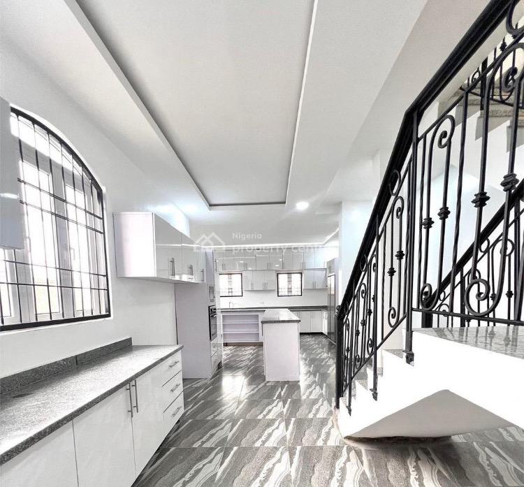 Luxurious 6 Bedroom Duplex, Guzape District, Abuja, Detached Duplex for Sale