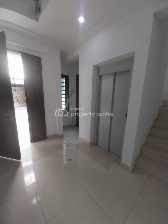 For Sale Waterview 5 Bedrooms Triplex(3 Floors)with Lift & Swimming