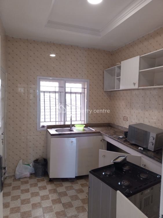 a Very Beautiful 2 Bedrooms Flat with Attractive Features, Estate After Ogidan Before Sangotedo Market, Sangotedo, Ajah, Lagos, Flat / Apartment for Rent