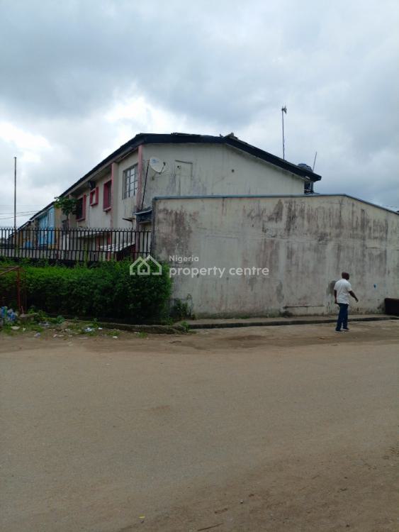 For Sale Nice Located 5bedroom Detached House In Surulere, Off Adeniran Ogunsanya Surulere