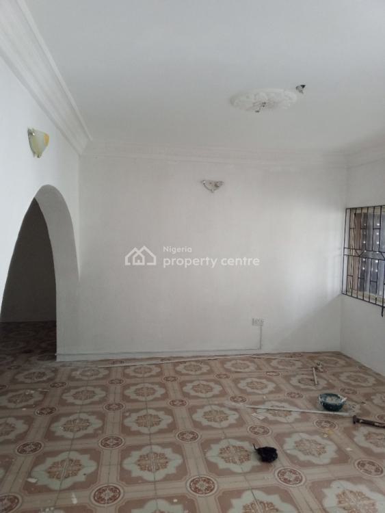 a Renovated Mini Flat with Spacious Features Upstairs, United Estate Before Shoprite, Sangotedo, Ajah, Lagos, Mini Flat (room and Parlour) for Rent