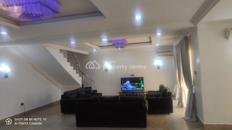 a Standard and Beautiful Three Bedrooms Apartment, Gaduwa, Abuja, Flat / Apartment Short Let