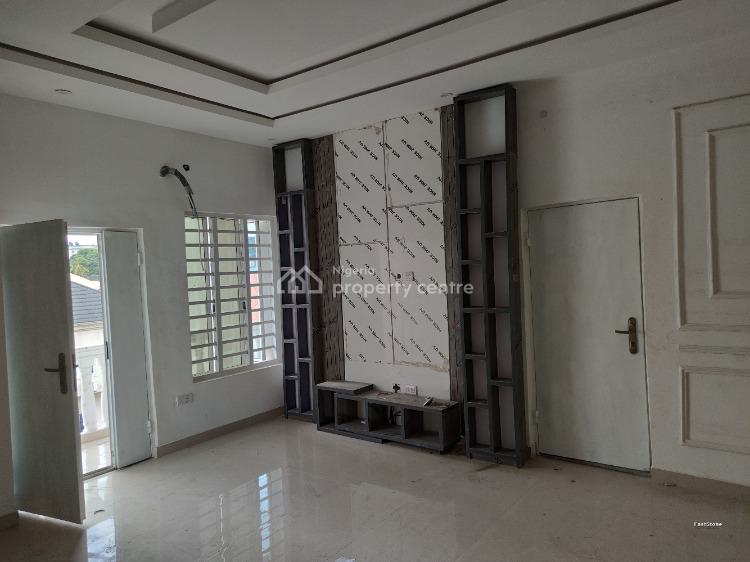 For Rent An Executive And Tastefully Finished 2 Bedroom Apartment