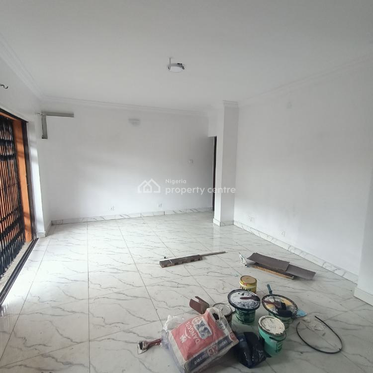 Nice 3 Bedrooms Flat, Off Hughes Avenue, Alagomeji, Yaba, Lagos, Flat / Apartment for Rent