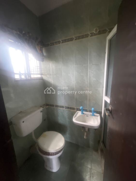 Massive 3 Bedroom Flat All Rooms En-suite Upstairs, Thomas Estate By Doren Hospital, Ajah, Lagos, Flat / Apartment for Rent