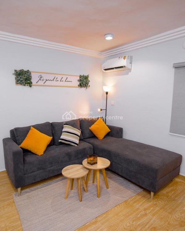 2 Bedrooms Apartment, Wuse, Abuja, Flat / Apartment Short Let